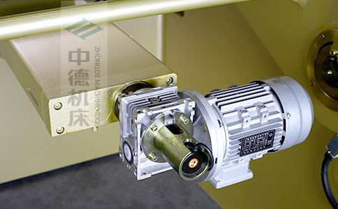 ZDS-832后檔料減速電機(jī)，質(zhì)量好，模擬運(yùn)算定位速度快.jpg